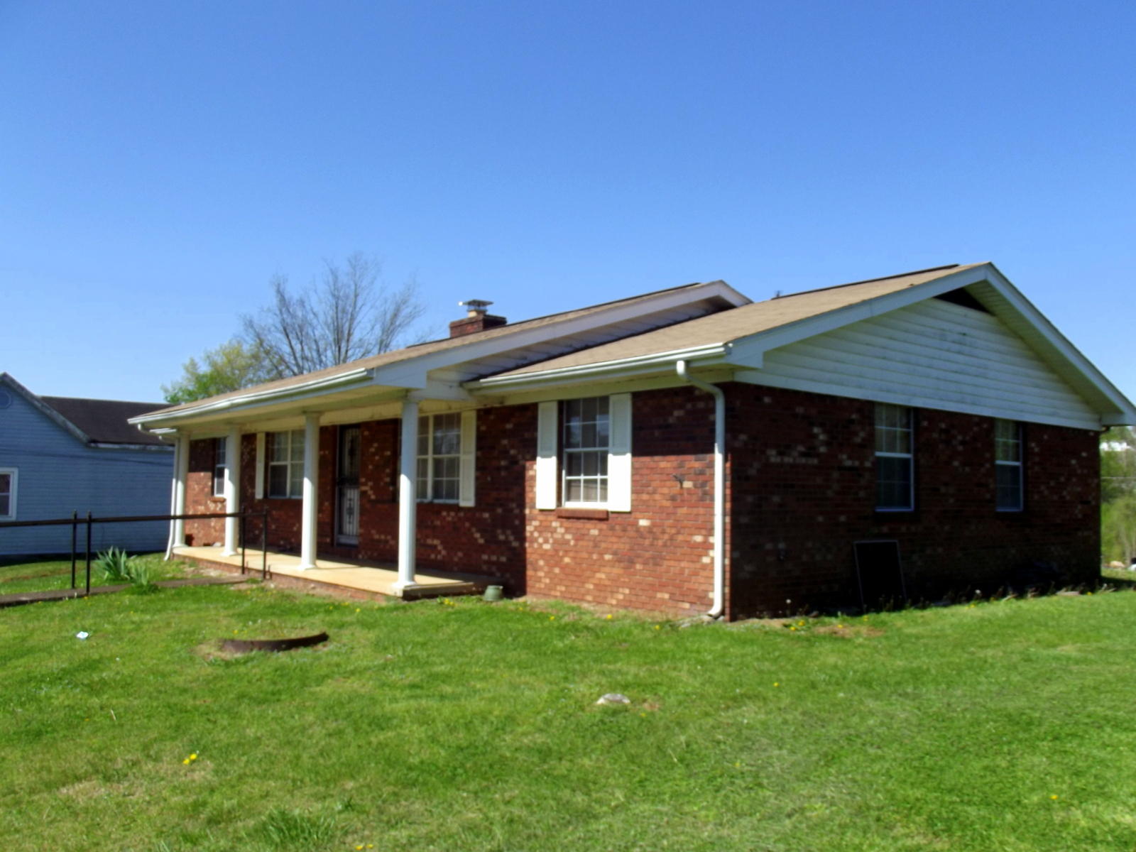 806 Spring Street Philadelphia, TN 37846 - Photo 3 of 22 02-DSCF1722