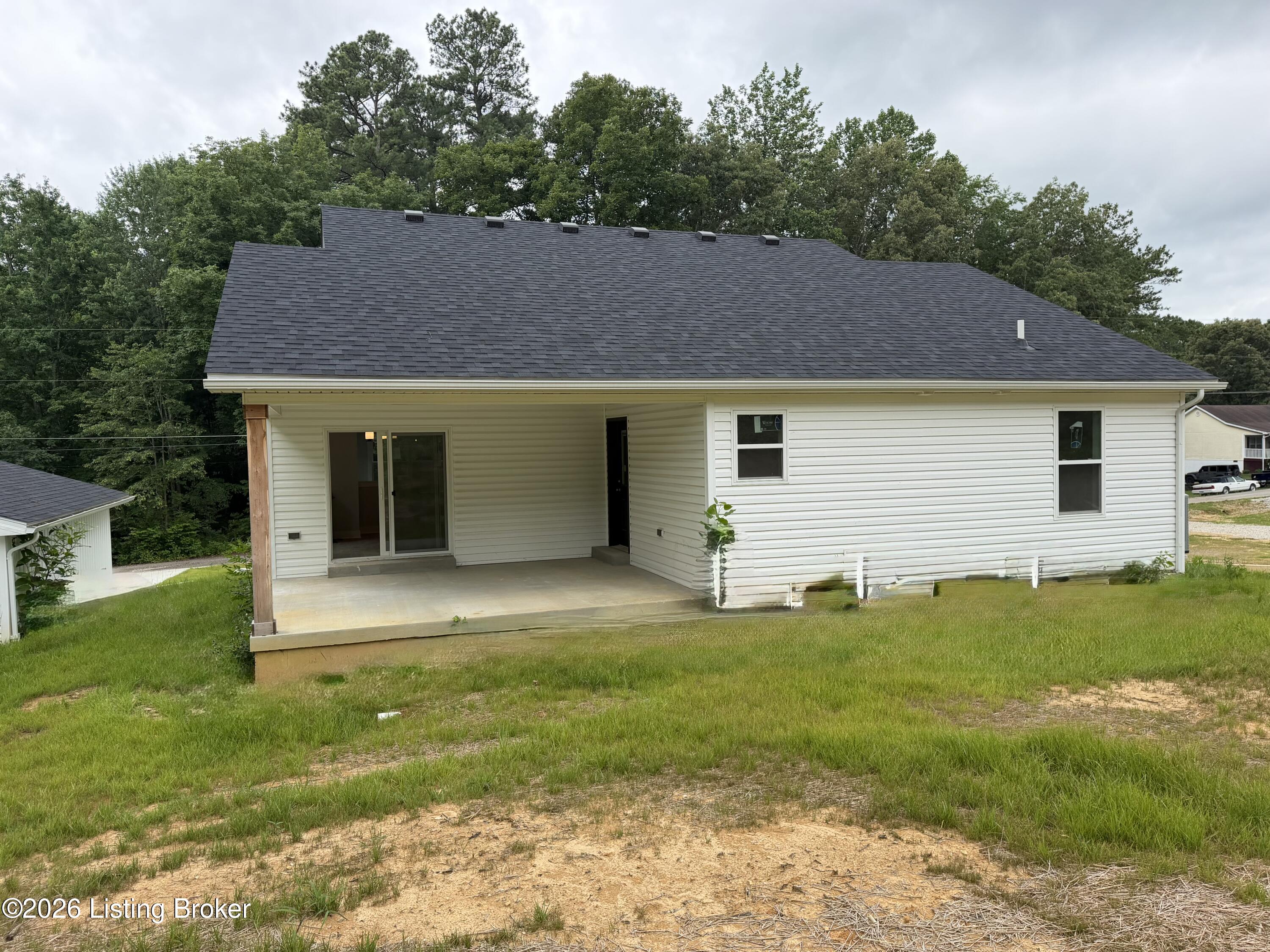 412 Woods Road Elizabethtown, KY 42701 - Photo 5 of 26 IMG_6476