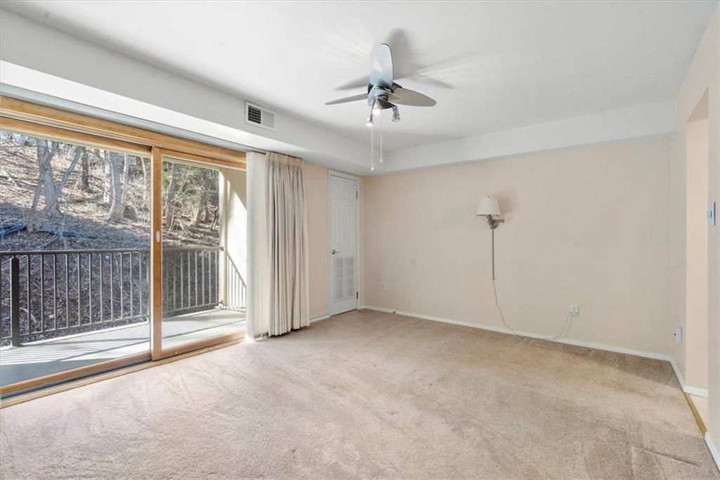 555 Sloop Road, Unit 24 Pittsburgh, PA 15237 - Photo 5 of 34 a view of an empty room with a window