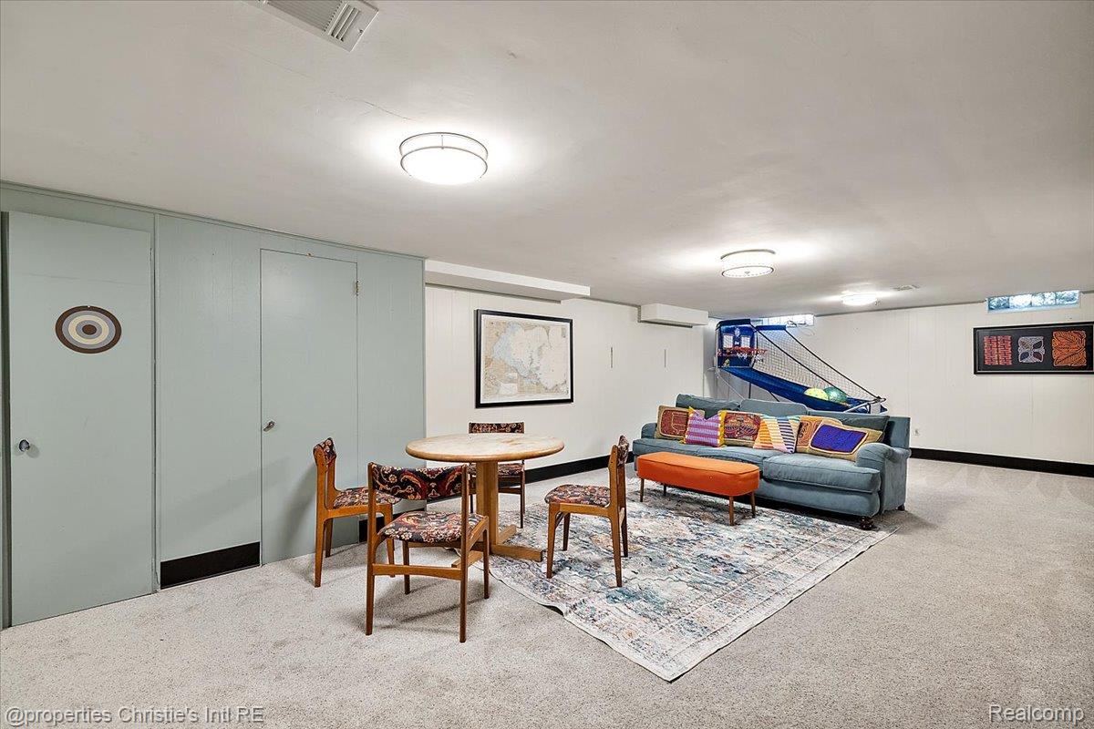 234 Lincoln Road Grosse Pointe, MI 48230 - Photo 34 of 44 087-234 Lincoln-87.jpg
