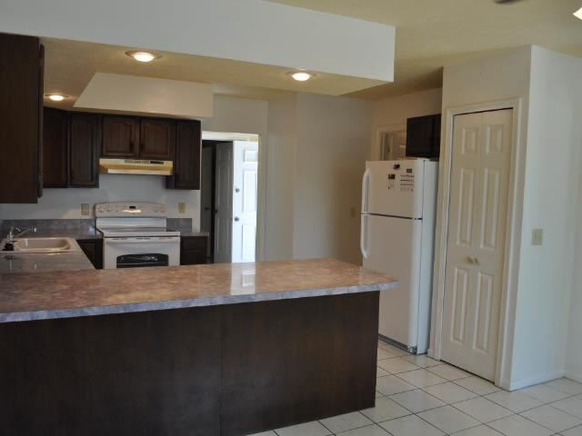 11151 Edison Road Osceola, IN 46561 - Photo 4 of 24 Gallery Image 4