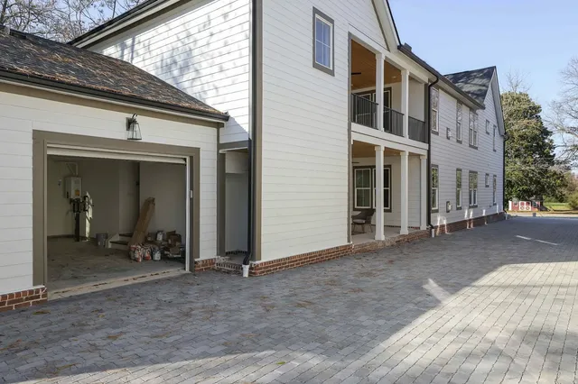 a view of a house with porch