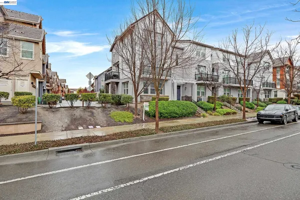 $1,340,000 | 2239 Central Parkway, Dublin, CA 94568