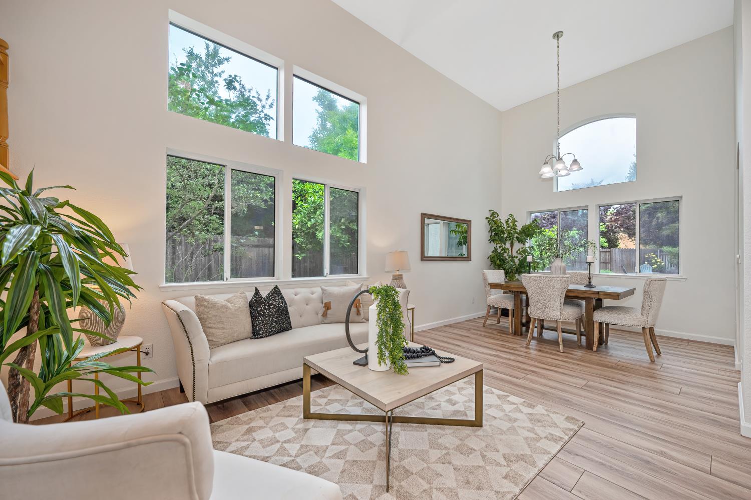 9177 Rizes Way Elk Grove, CA 95758 - Photo 13 of 96