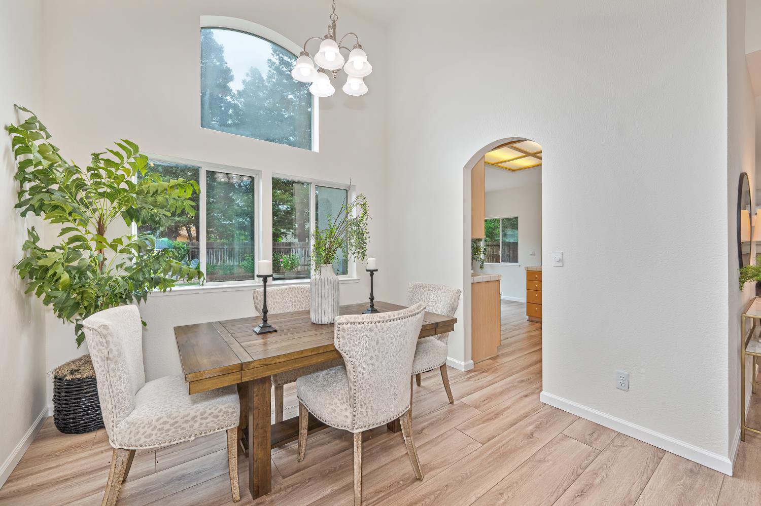 9177 Rizes Way Elk Grove, CA 95758 - Photo 20 of 96