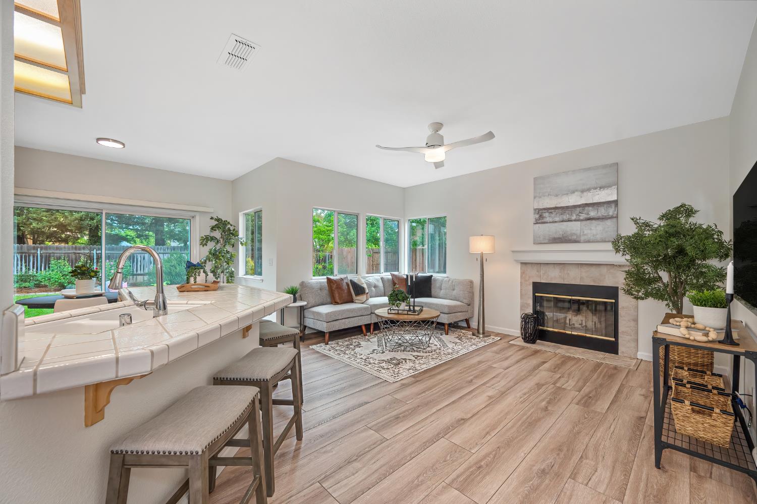 9177 Rizes Way Elk Grove, CA 95758 - Photo 23 of 96