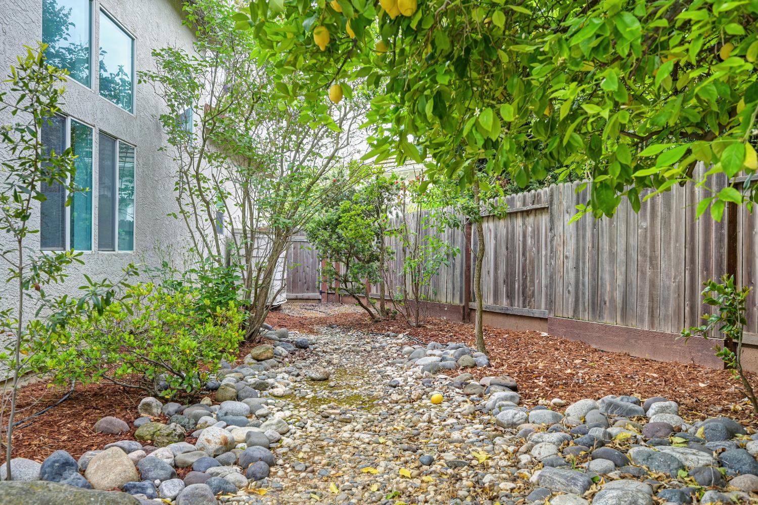 9177 Rizes Way Elk Grove, CA 95758 - Photo 71 of 96