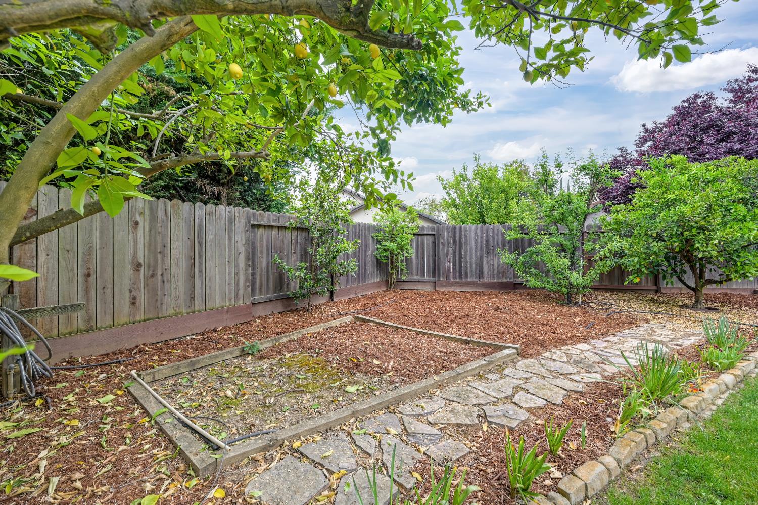 9177 Rizes Way Elk Grove, CA 95758 - Photo 76 of 96