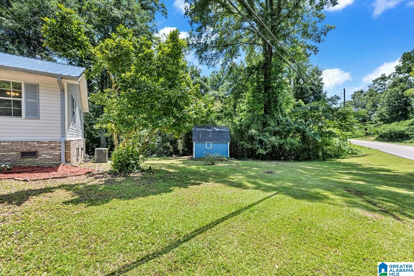 4093 Hopewell Road Bessemer, AL 35022 - Photo 3 of 29