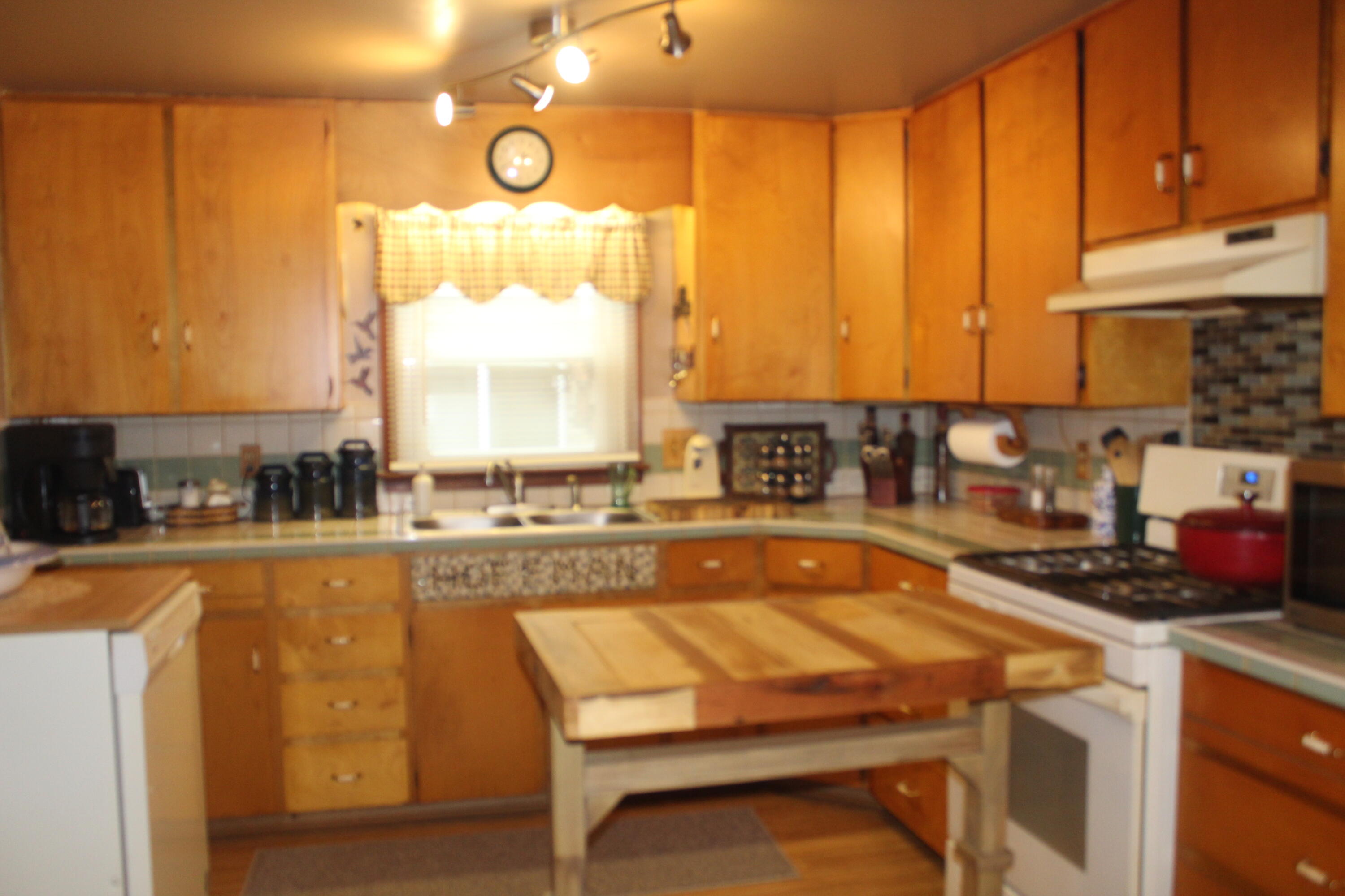 1405 North Abbe Road Fairview, MI 48621 - Photo 9 of 35 Gallery Image 9