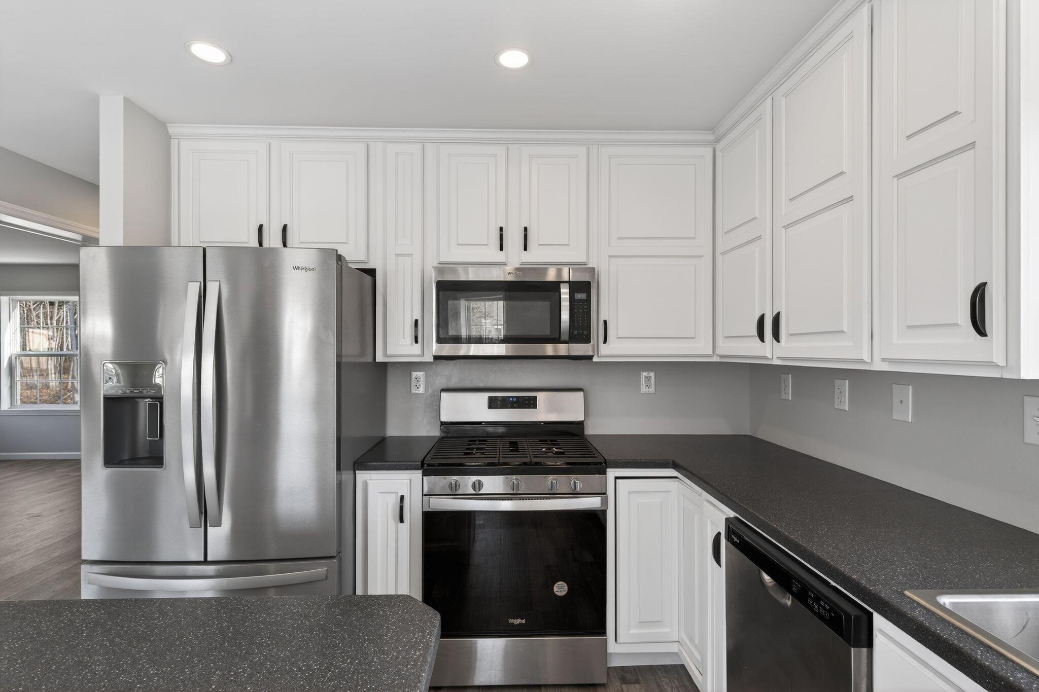 13 Mathew Way Scarborough, ME 04074 - Photo 13 of 23 13_Mathew_Way_026