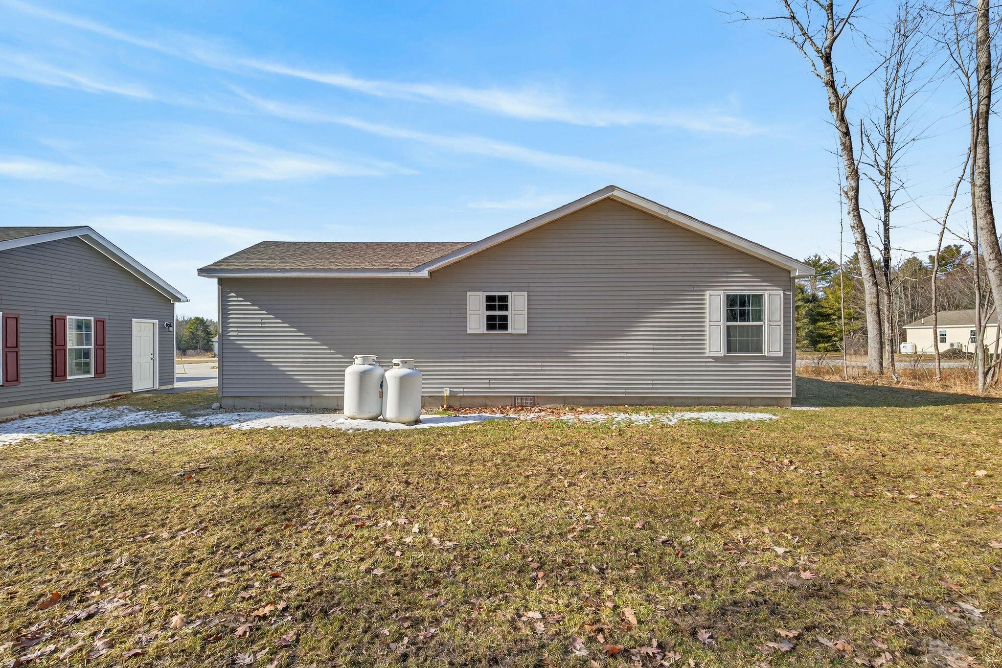 13 Mathew Way Scarborough, ME 04074 - Photo 4 of 23 13_Mathew_Way_053