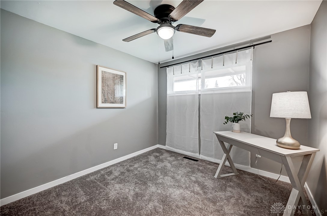 4455 East Kitridge Road Dayton, OH 45424 - Photo 22 of 43