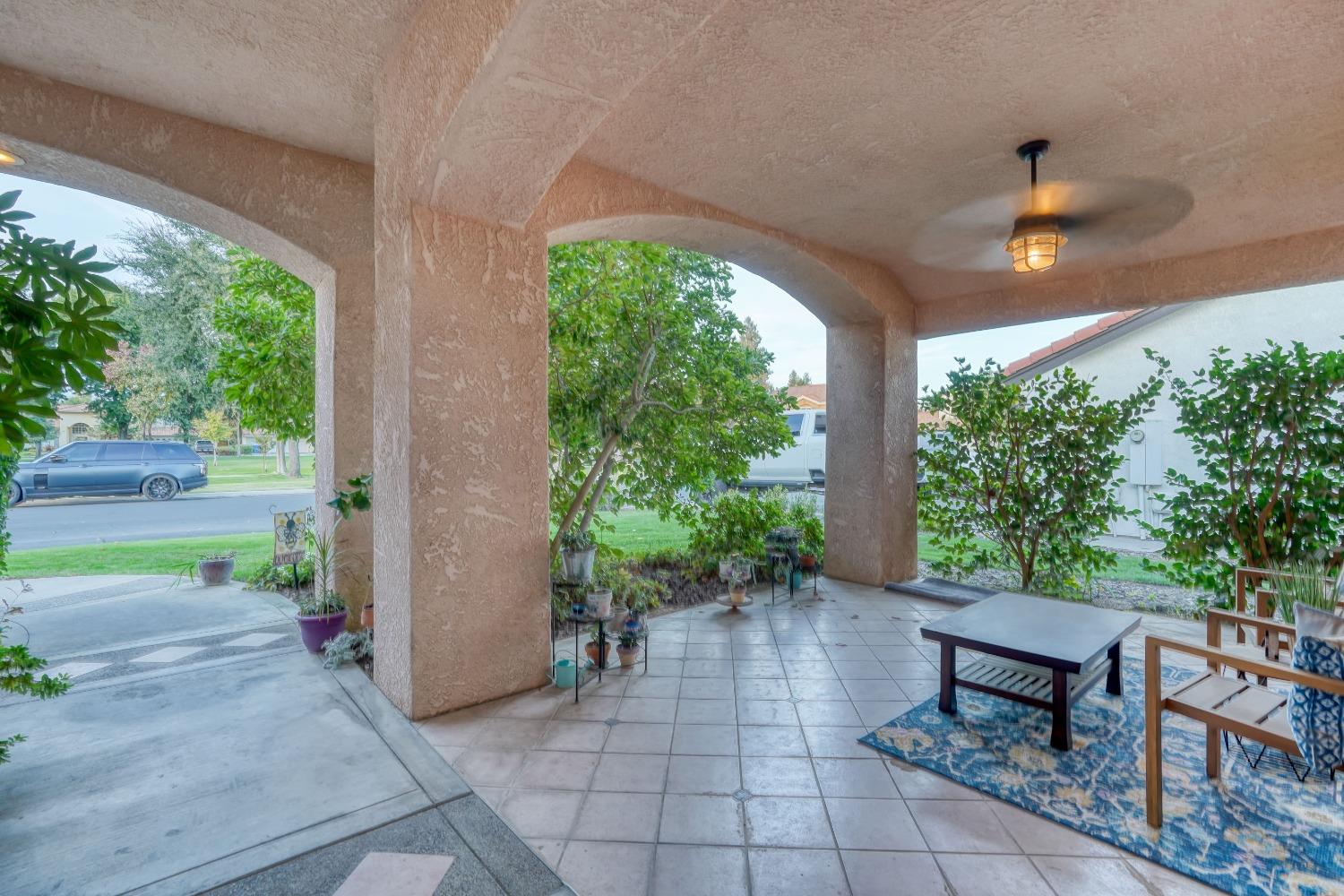 134 Chase Way Madera, CA 93637 - Photo 3 of 43