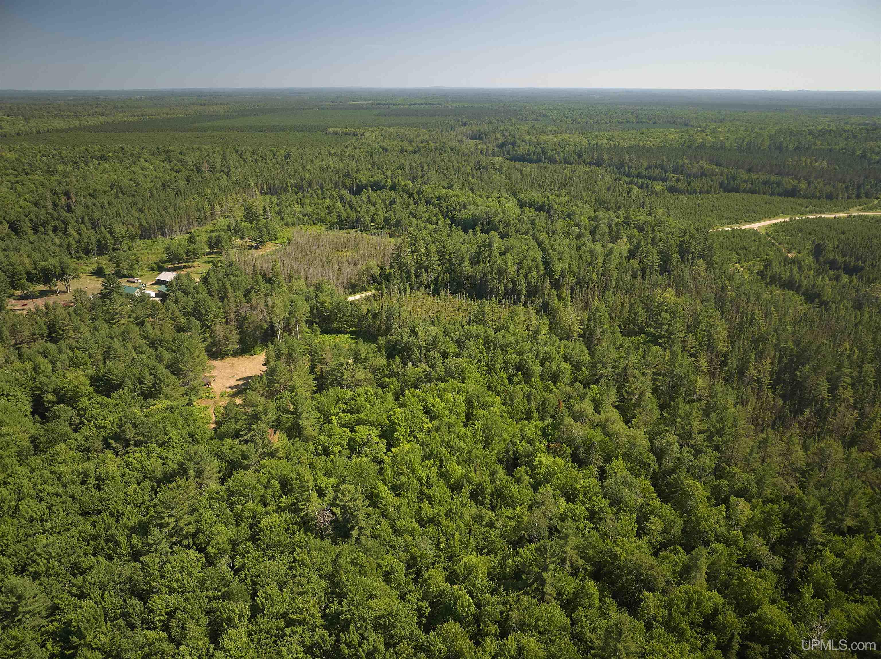 7806 Doe Lake Road Munising, MI 49862 - Photo 18 of 26