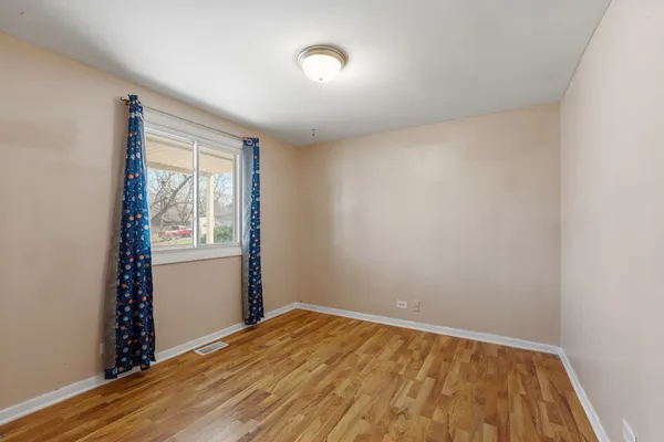 $350,000 | 3 Revere Court, Bolingbrook, IL 60440