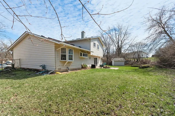 $350,000 | 3 Revere Court, Bolingbrook, IL 60440