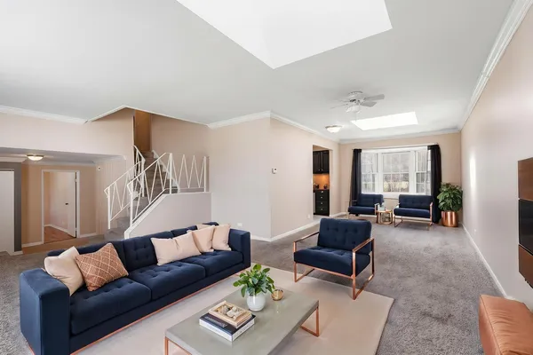 $350,000 | 3 Revere Court, Bolingbrook, IL 60440