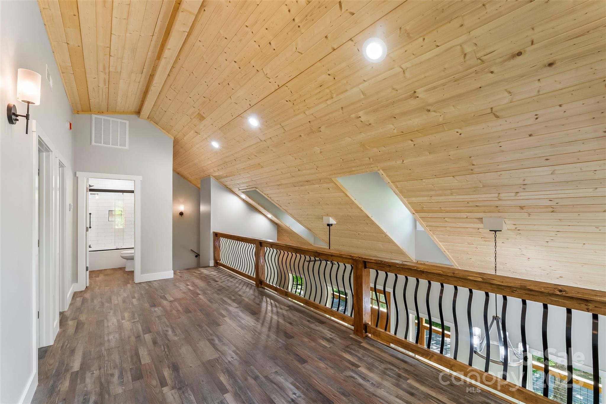 511 Blue Ridge Drive North Marion, NC 28752 - Photo 23 of 41 a view of gallery with wooden floor