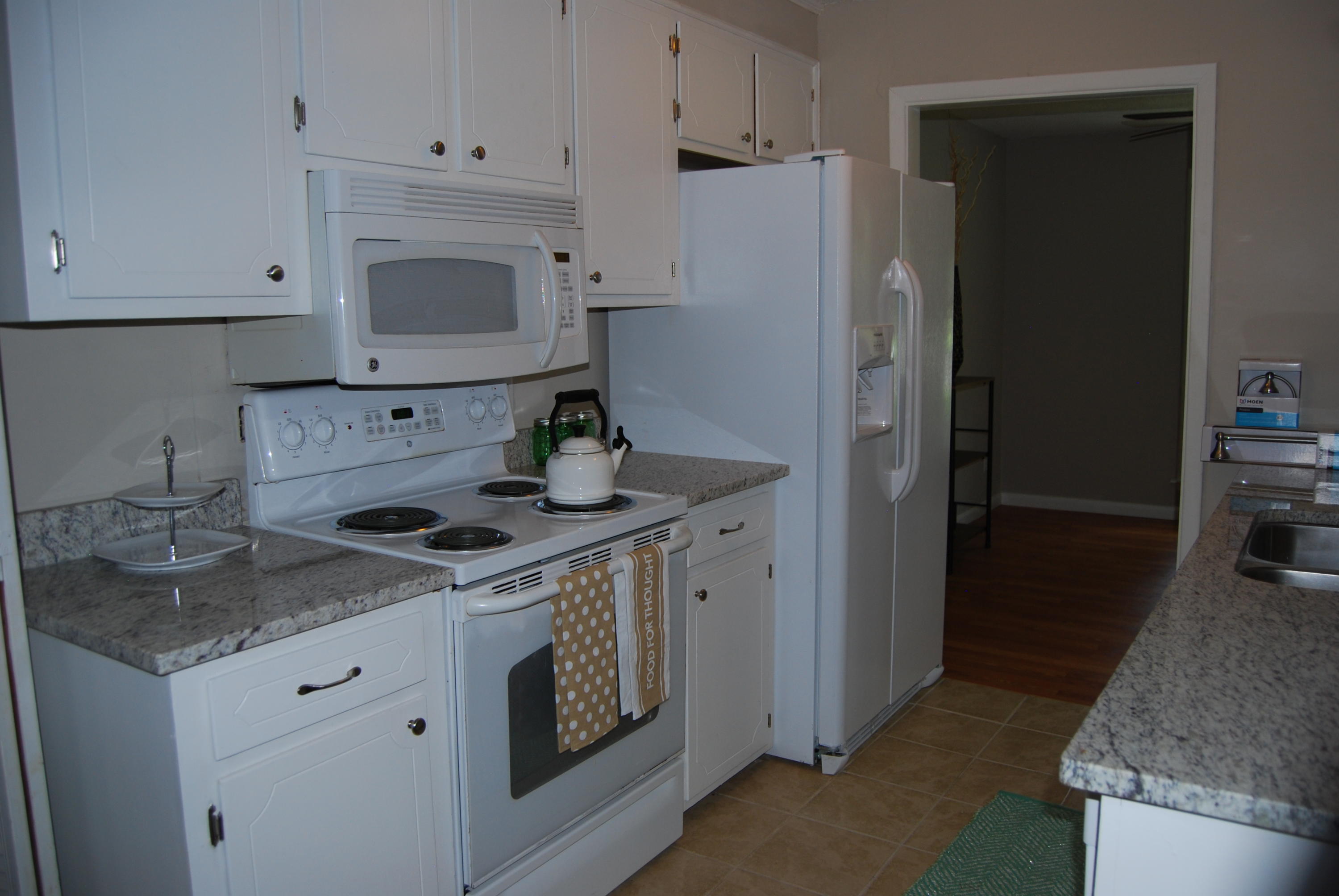 334 Heber Road Summerville, SC 29485 - Photo 6 of 21 DSC_1660