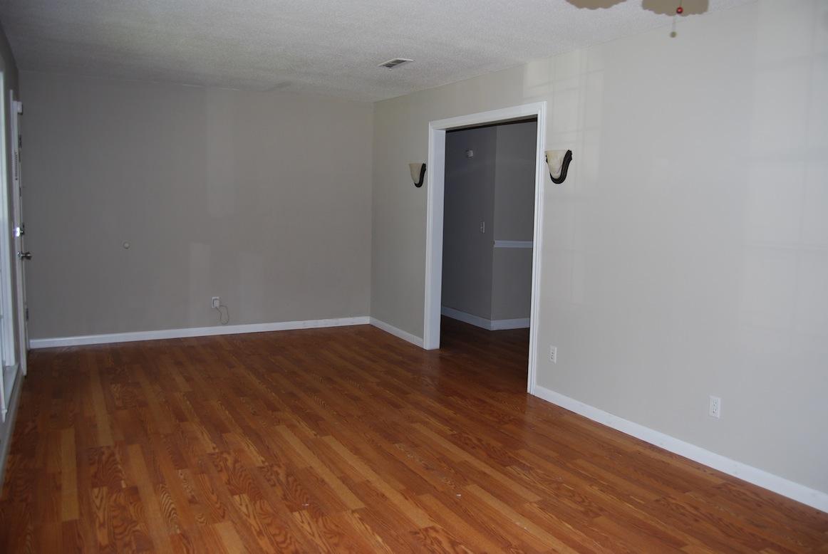 334 Heber Road Summerville, SC 29485 - Photo 7 of 21 DSC_1610
