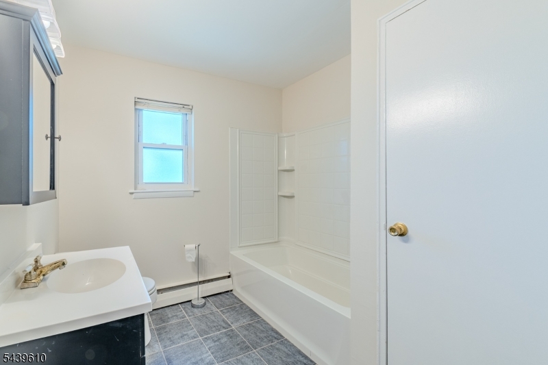 93 Fox Road Edison, NJ 08817 - Photo 19 of 27