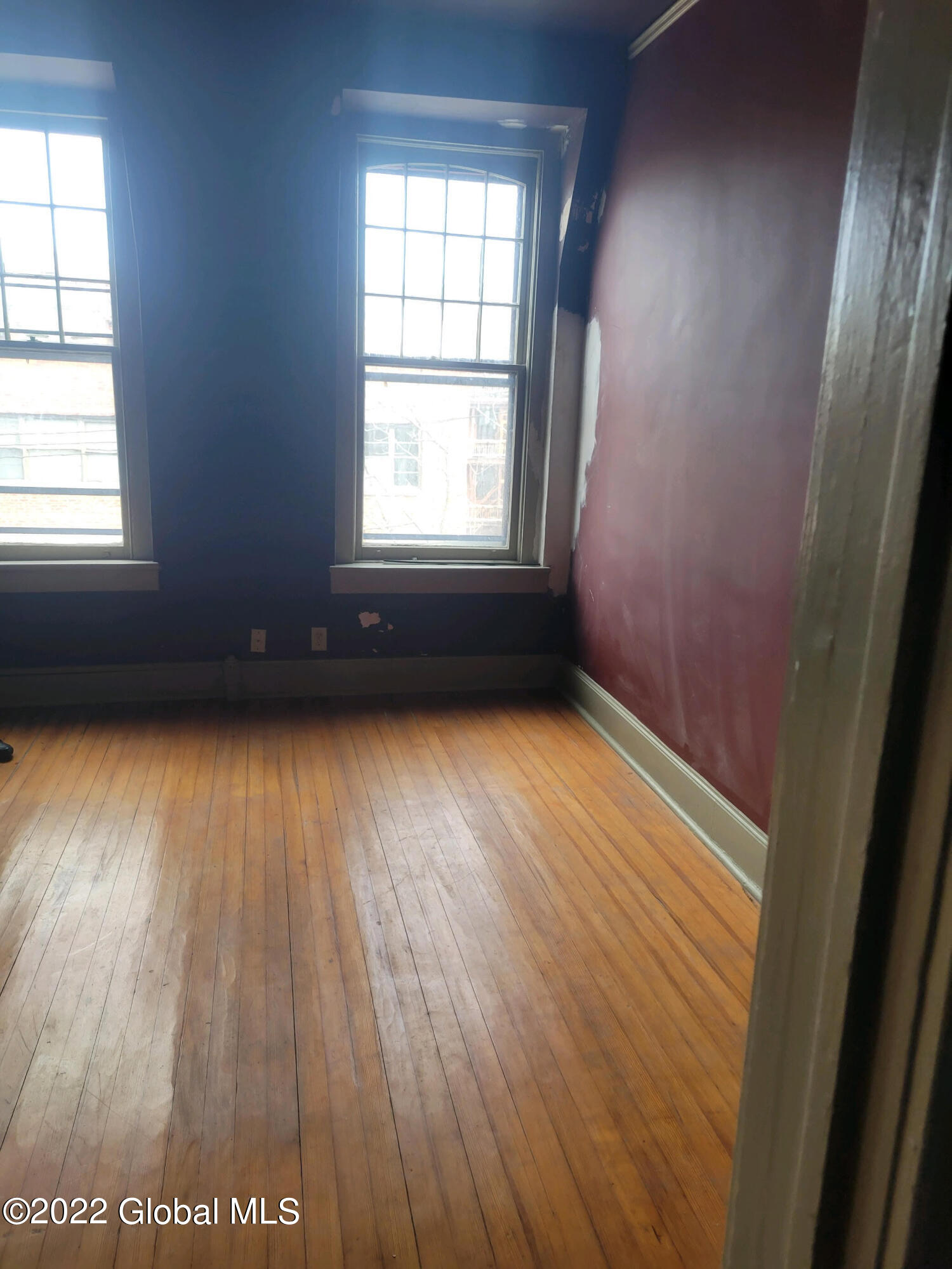 142 Chestnut Street Albany, NY 12210 - Photo 13 of 19 20