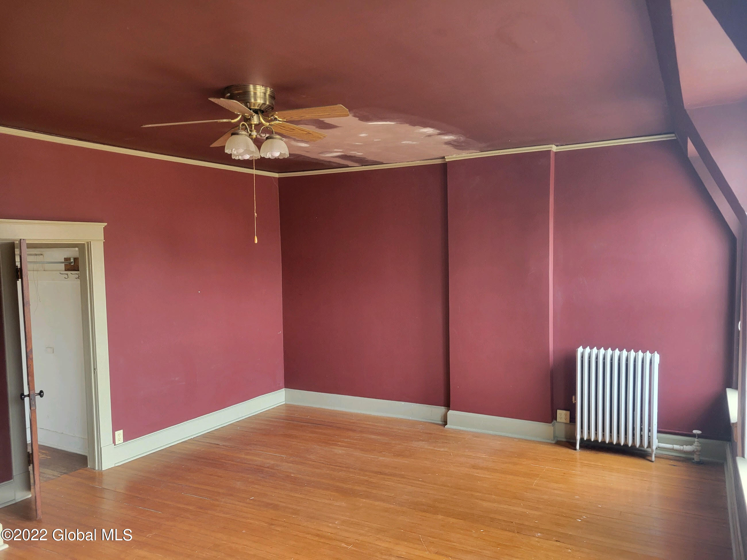 142 Chestnut Street Albany, NY 12210 - Photo 3 of 19 19