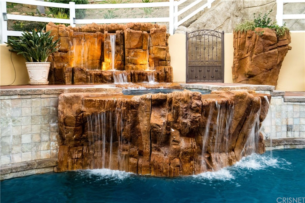 75 North Coolwater Road Bell Canyon, CA 91307 - Photo 54 of 72 a bathroom with a sink and a window