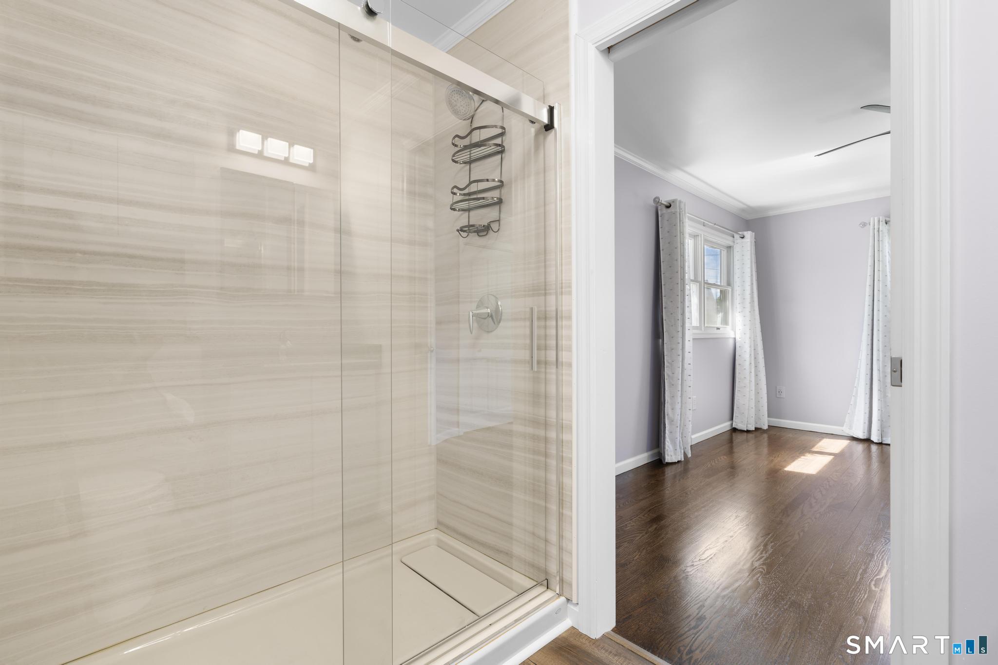 48 Prospect Avenue East Lyme, CT 06357 - Photo 15 of 38