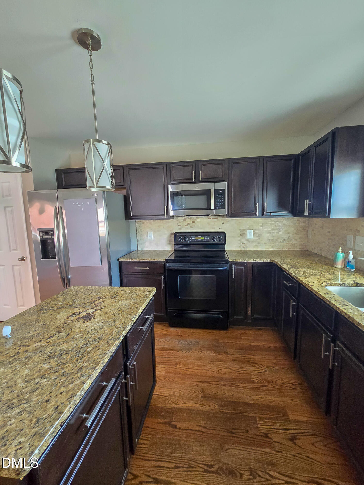 1133 South State Street Raleigh, NC 27601 - Photo 13 of 38 20260325_150235