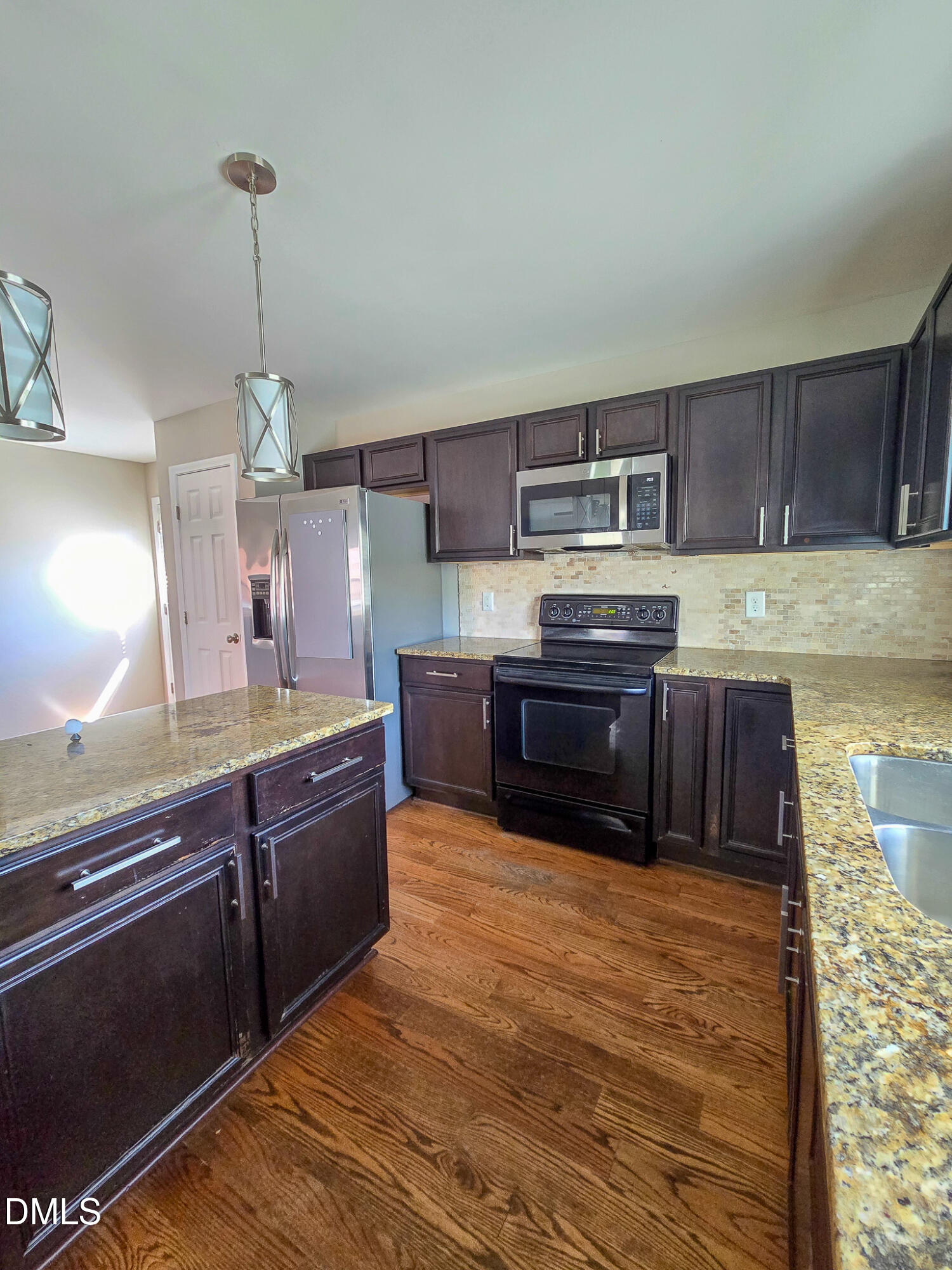 1133 South State Street Raleigh, NC 27601 - Photo 14 of 38 20260325_150300