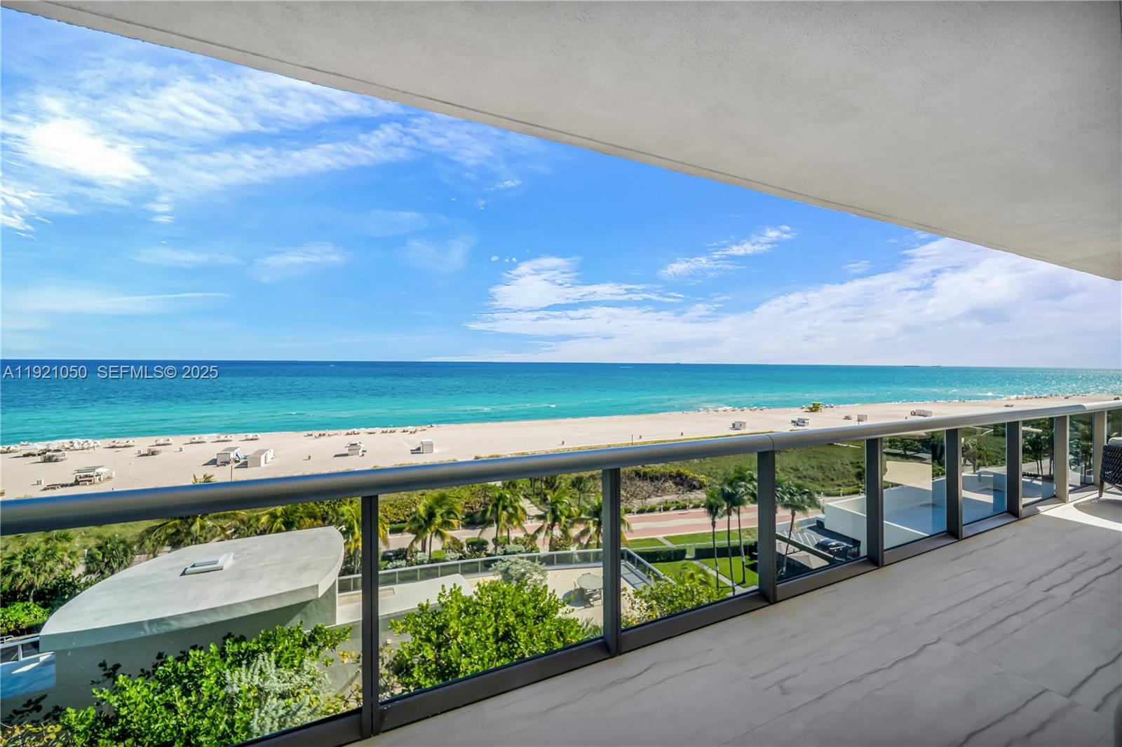 5875 Collins Avenue, Unit 902 Miami Beach, FL 33140 - Photo 27 of 34