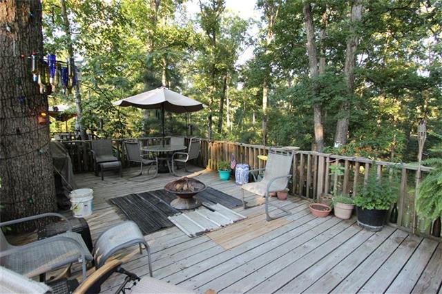 2474 Cypress Road Buchanan, TN 38222 - Photo 18 of 20 Another view of the back deck. Very spacious.