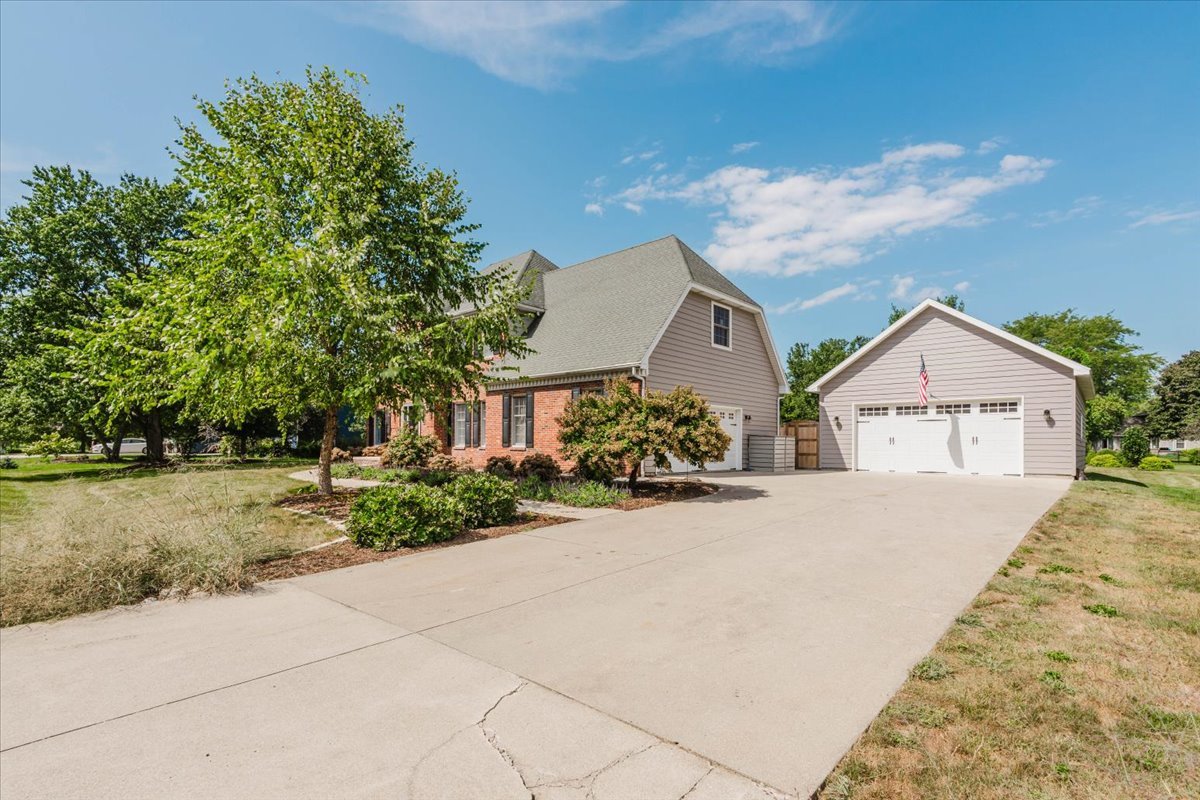 16036 Inverrary Lane Bloomington, IL 61705 - Photo 57 of 71 Gallery Image 57