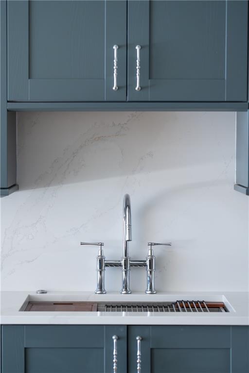 915 Liberty Avenue, Unit 701 Pittsburgh, PA 15222 - Photo 16 of 50 a bathroom with a sink and a mirror
