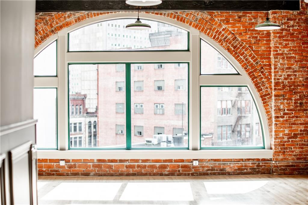 915 Liberty Avenue, Unit 701 Pittsburgh, PA 15222 - Photo 20 of 50 a view of a window of the house