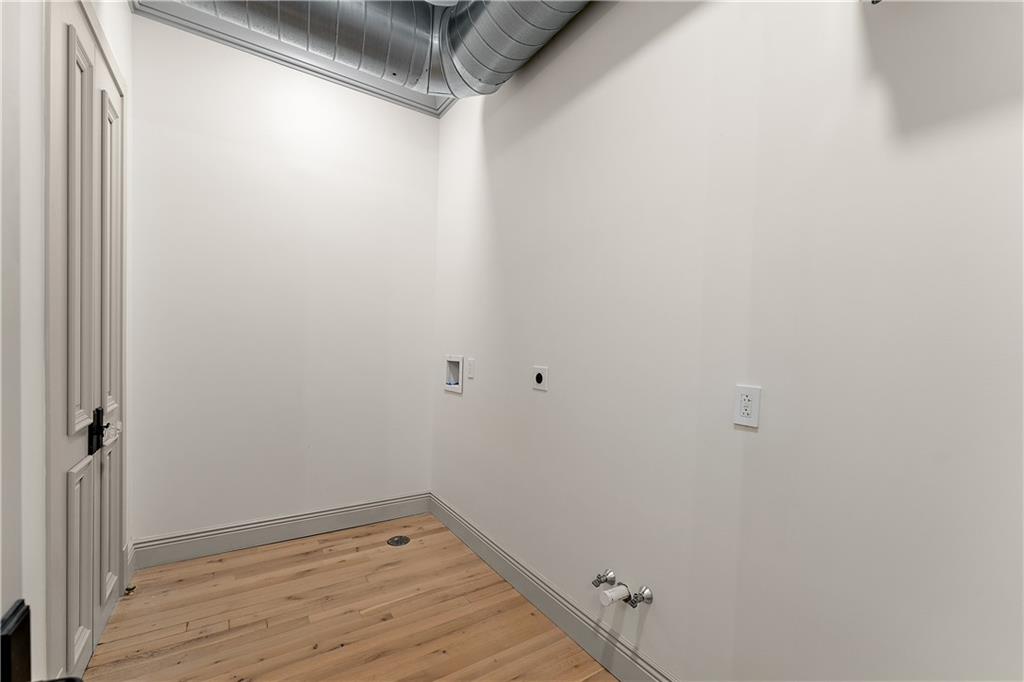 915 Liberty Avenue, Unit 701 Pittsburgh, PA 15222 - Photo 31 of 50 a view of a small space