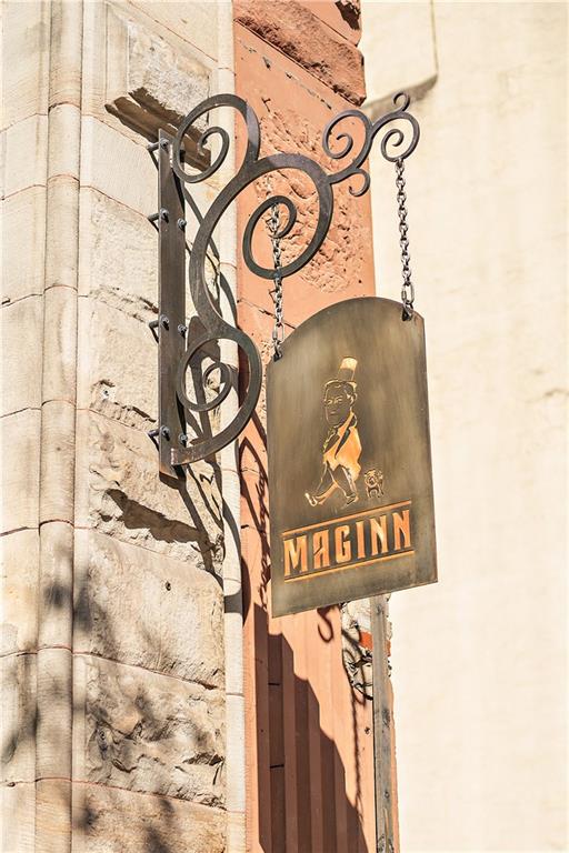 915 Liberty Avenue, Unit 701 Pittsburgh, PA 15222 - Photo 9 of 50 a close up of a street sign
