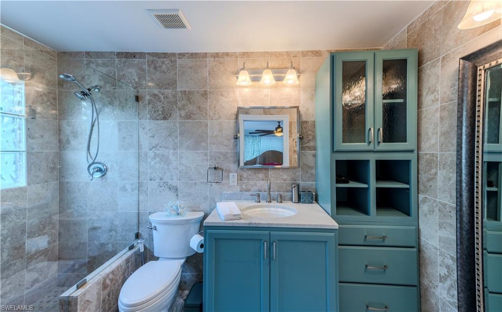 1385 Wisconsin Drive Naples, FL 34103 - Photo 16 of 43