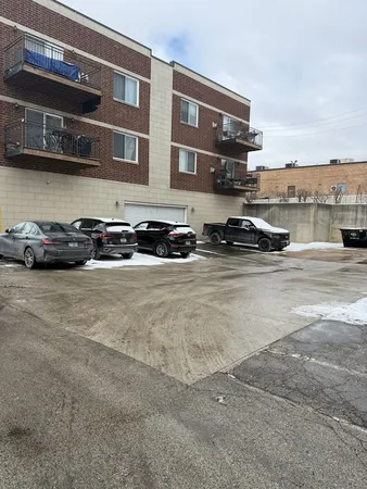 $320,000 | 6961 Vine Street, Unit 301, Indian Head Park, IL 60525