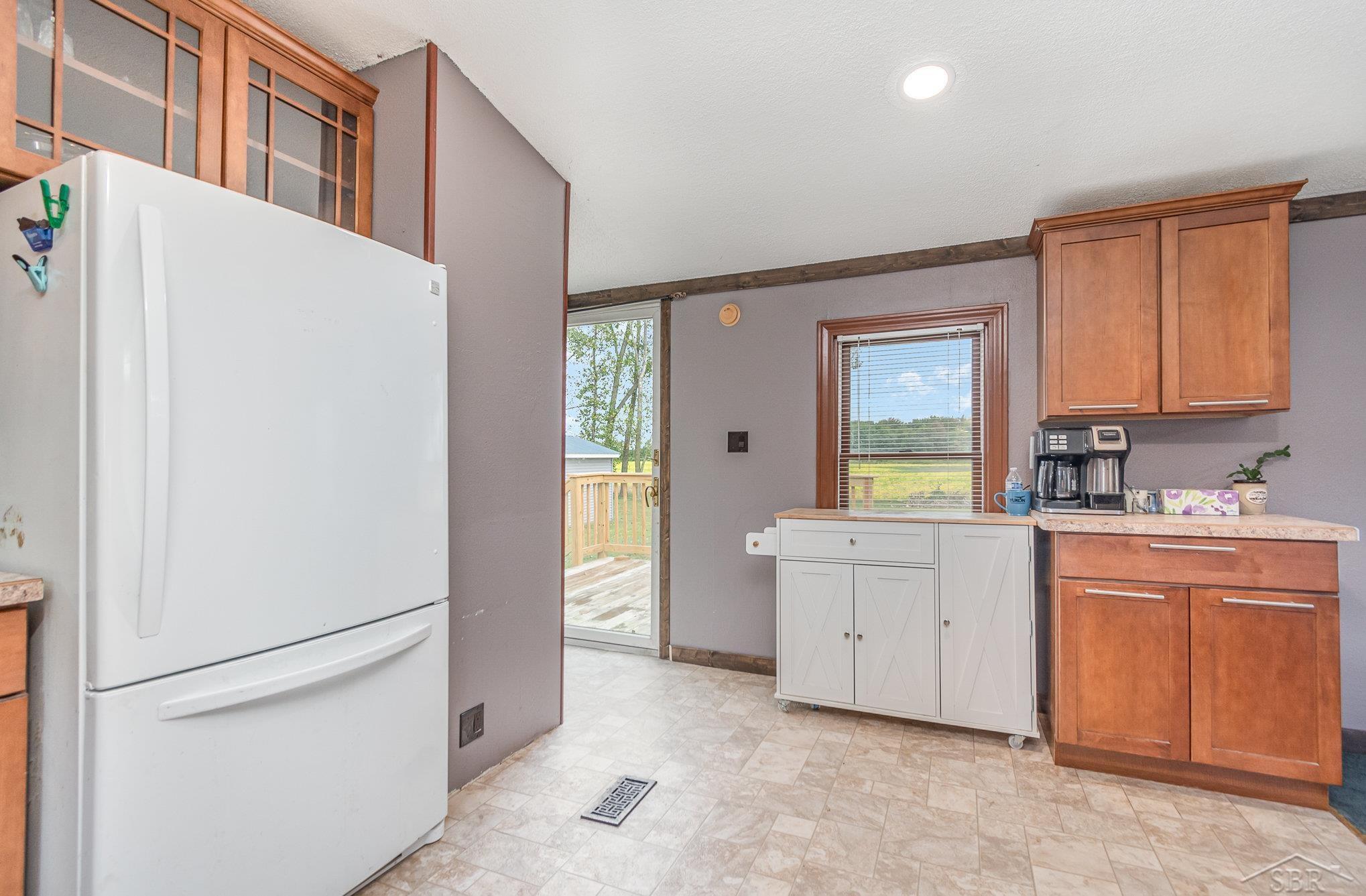 288 West Linwood Road Linwood, MI 48634 - Photo 10 of 26