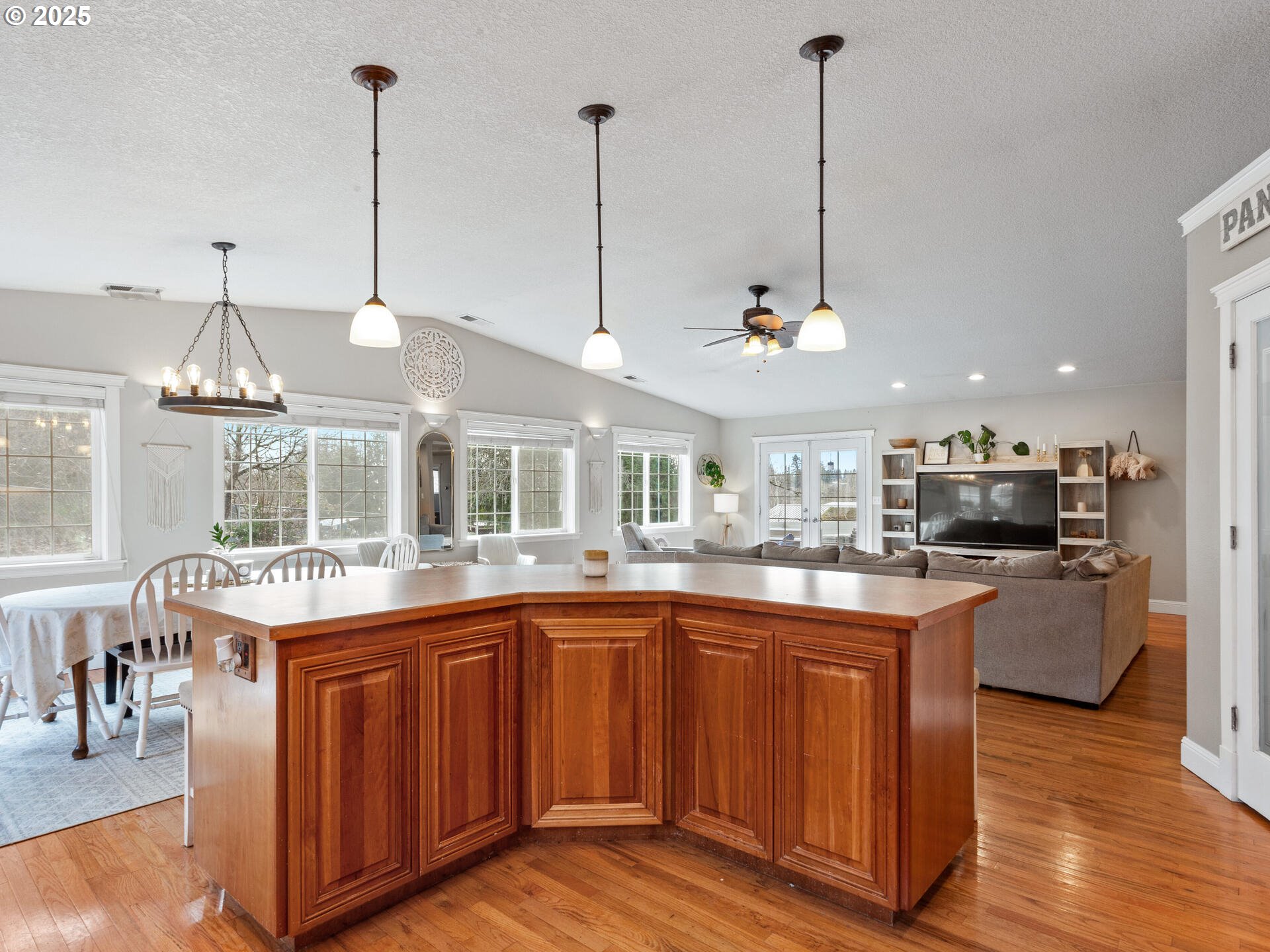 1621 Northeast 194th Street Ridgefield, WA 98642 - Photo 21 of 48 a kitchen with lots of counter top space