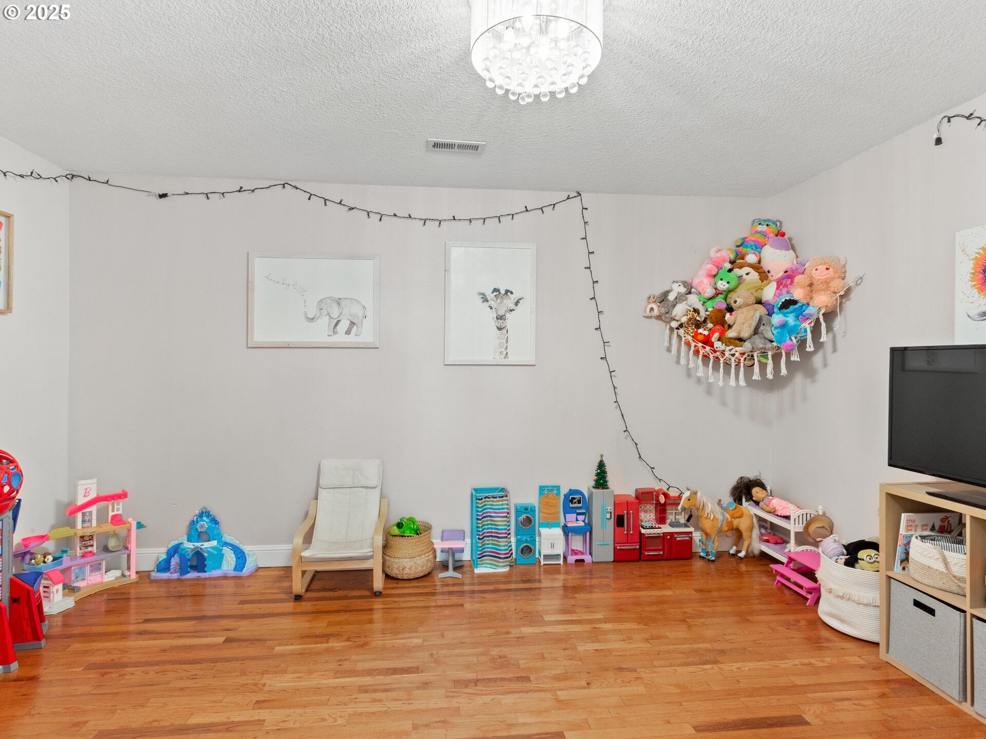 1621 Northeast 194th Street Ridgefield, WA 98642 - Photo 25 of 48 a view of a storage in a room
