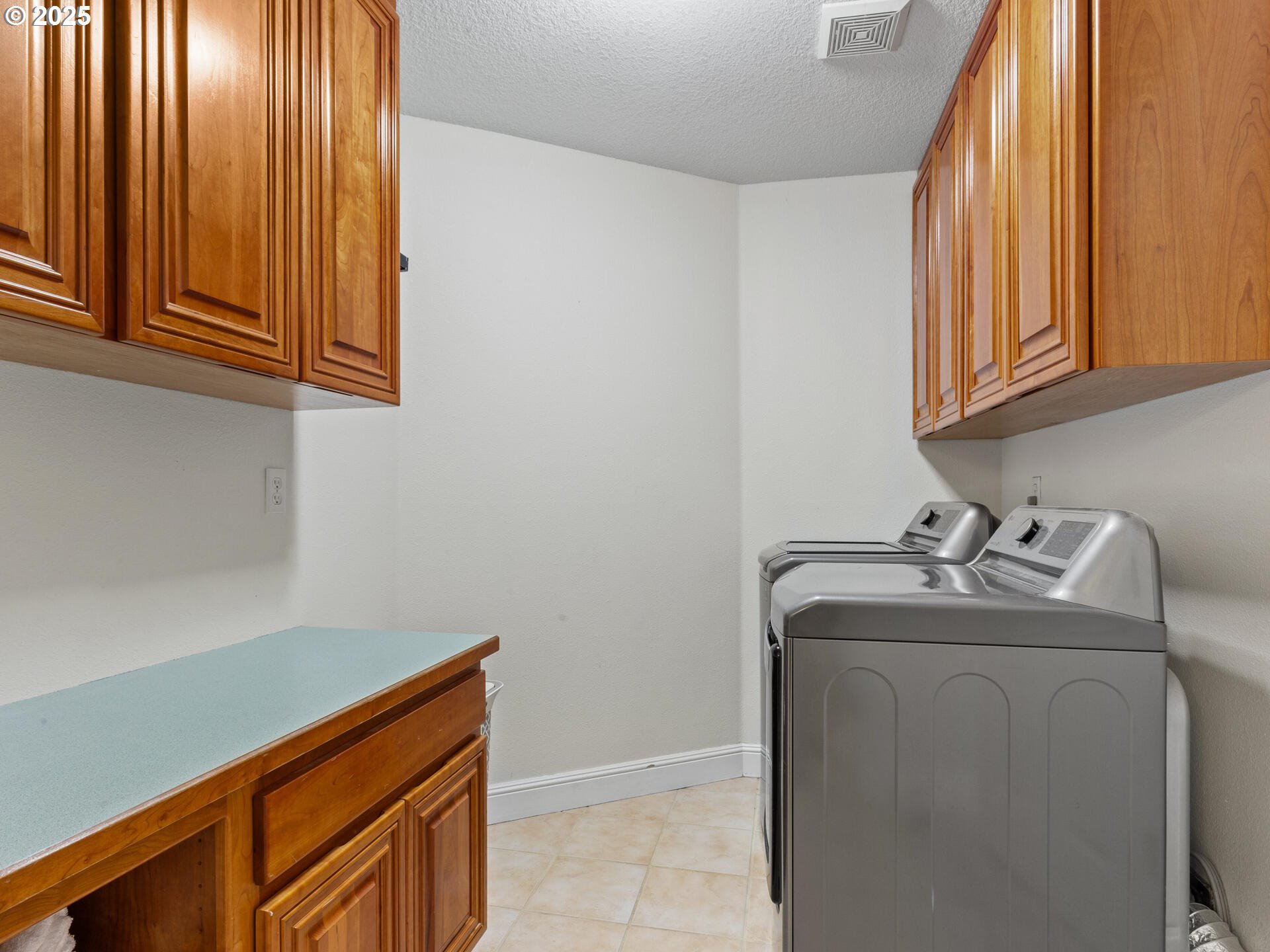 1621 Northeast 194th Street Ridgefield, WA 98642 - Photo 31 of 48 a room with storage and utility