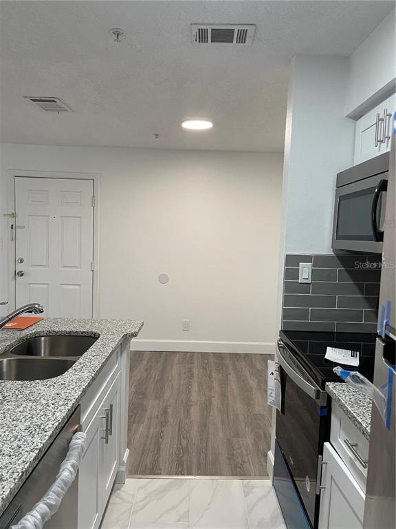 238 Afton Square, Unit 206 Altamonte Springs, FL 32714 - Photo 6 of 17