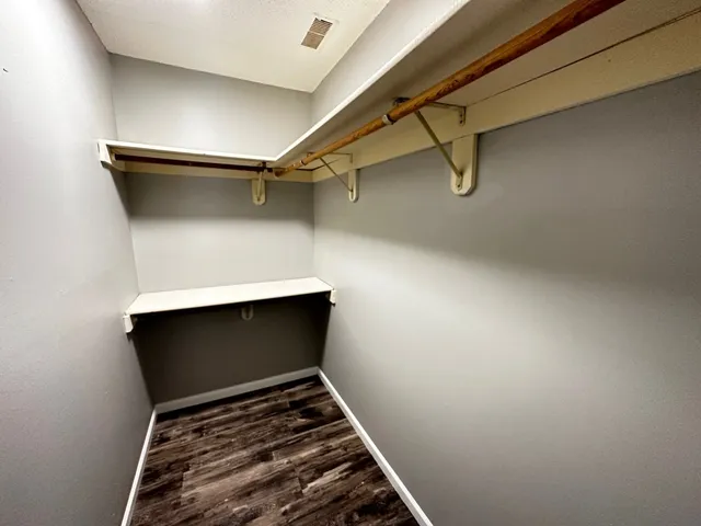 $1,846 | 1340 Brook Street, Unit J, St. Charles, IL 60174