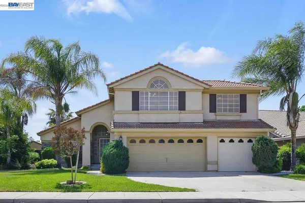 $768,000 | 723 Ann Gabriel Lane, Tracy, CA 95377