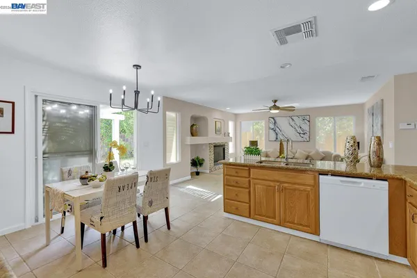 $768,000 | 723 Ann Gabriel Lane, Tracy, CA 95377