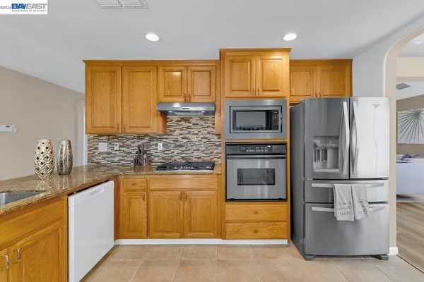$768,000 | 723 Ann Gabriel Lane, Tracy, CA 95377